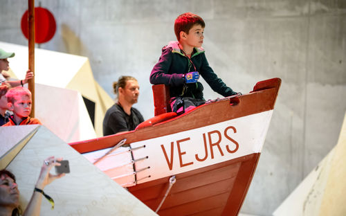 Vejers Strand Camping Tirpitz Pressefoto Udstilling Børn Båd